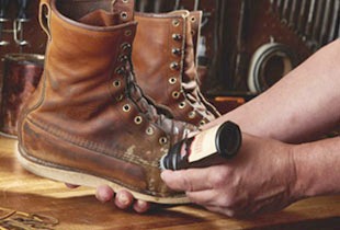 How to Repair Cracked Leather Boots 