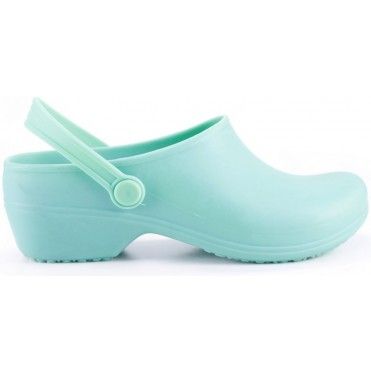 impermeable shoes for nurses