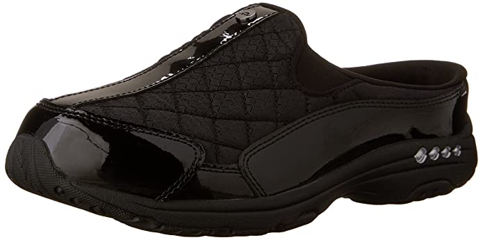 comfortable nursing shoes for wide feet