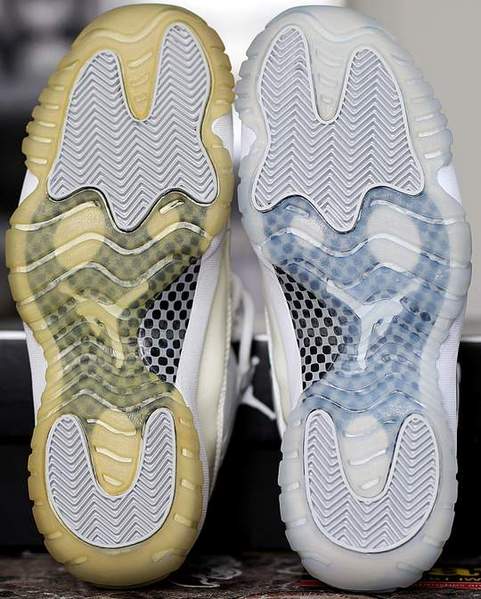 How to clean yellow hot sale soles with baking soda