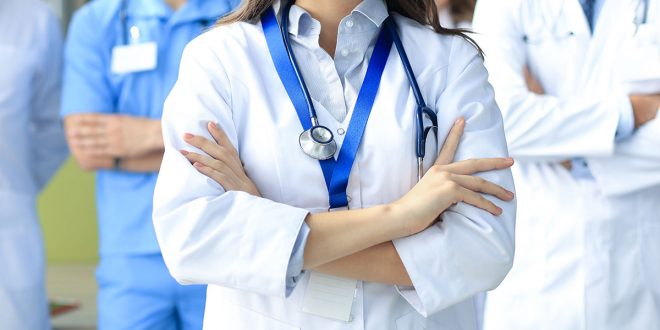 Nurse Practitioner vs Physician Assistant: What's the Difference? - South  Shore Orthopedics