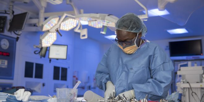 Cardiothoracic surgeon | Health Careers